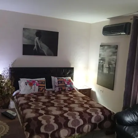 Apartment Just Chek-inn, 2 Bedroom Flat *
